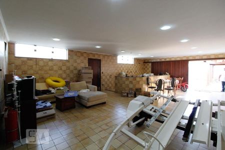 Casa à venda com 530m², 3 quartos e 10 vagas Casa à venda com 530m², 3 quartos e 10 vagasSalão de Festas