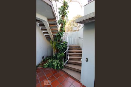 Casa à venda com 530m², 3 quartos e 10 vagas Casa à venda com 530m², 3 quartos e 10 vagasHall de Entrada