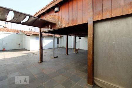 Casa à venda com 530m², 3 quartos e 10 vagas Casa à venda com 530m², 3 quartos e 10 vagasQuintal