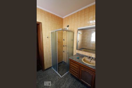 Casa à venda com 530m², 3 quartos e 10 vagas Casa à venda com 530m², 3 quartos e 10 vagasBanheiro da Suíte