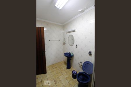 Casa à venda com 530m², 3 quartos e 10 vagas Casa à venda com 530m², 3 quartos e 10 vagasBanheiro da Garagem