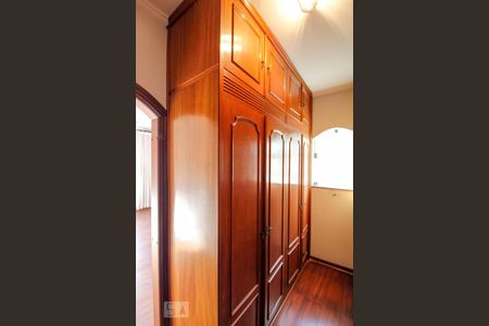 Casa à venda com 530m², 3 quartos e 10 vagas Casa à venda com 530m², 3 quartos e 10 vagasCloset da Suíte 2