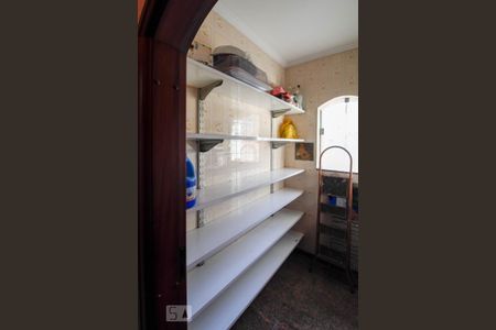 Casa à venda com 530m², 3 quartos e 10 vagas Casa à venda com 530m², 3 quartos e 10 vagasDespensa