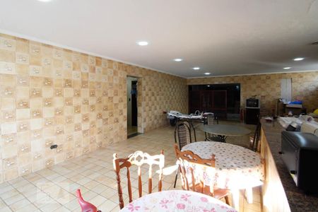 Casa à venda com 530m², 3 quartos e 10 vagas Casa à venda com 530m², 3 quartos e 10 vagasSalão de Festas