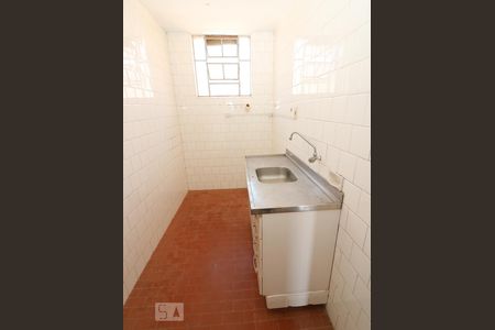 Cozinha de apartamento à venda com 1 quarto, 35m² em Vila Ipiranga, Porto Alegre