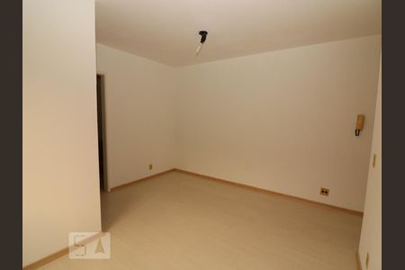 Sala de apartamento à venda com 1 quarto, 52m² em Protásio Alves, Porto Alegre