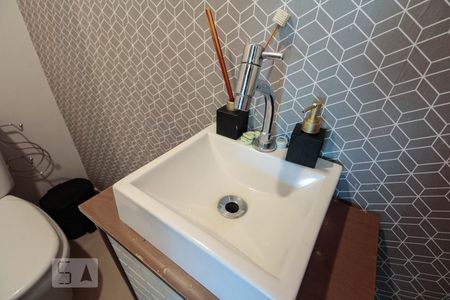 Lavabo  de casa de condomínio à venda com 3 quartos, 81m² em Vila Matilde, São Paulo