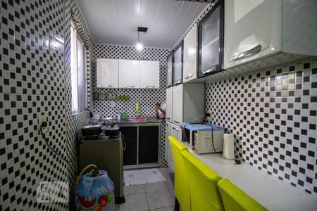 Cozinha de casa para alugar com 2 quartos, 120m² em Taquara, Rio de Janeiro