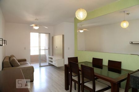 Sala de apartamento para alugar com 3 quartos, 70m² em Paraíso do Morumbi, São Paulo