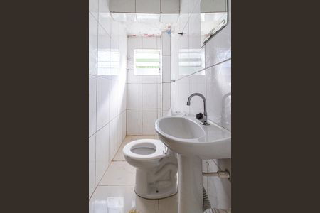 Banheiro de casa para alugar com 1 quarto, 35m² em Bussocaba, Osasco