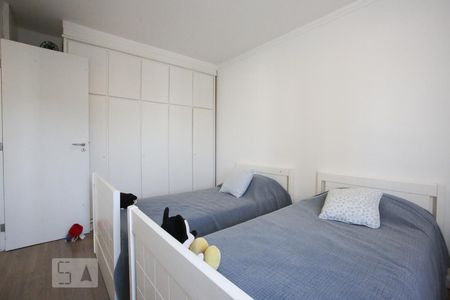 Quarto 2 de apartamento para alugar com 2 quartos, 74m² em Vila Olímpia, São Paulo