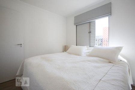 Quarto 1 de apartamento para alugar com 2 quartos, 74m² em Vila Olímpia, São Paulo