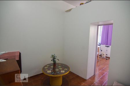 Sala de kitnet/studio à venda com 1 quarto, 23m² em Laranjeiras, Rio de Janeiro