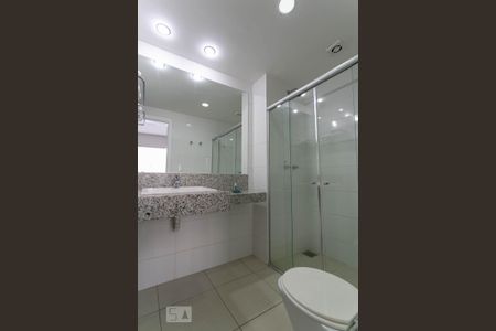 Studio para alugar com 30m², 1 quarto e sem vaga Studio para alugar com 30m², 1 quarto e sem vagaBanheiro