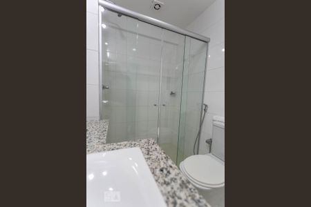 Studio para alugar com 30m², 1 quarto e sem vaga Studio para alugar com 30m², 1 quarto e sem vagaBanheiro