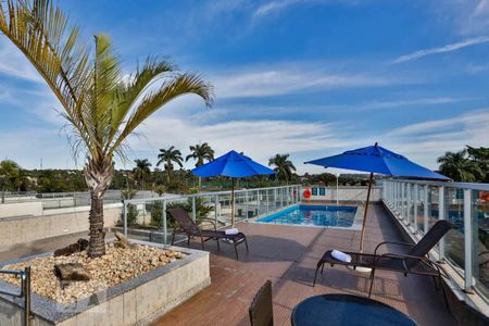 Studio para alugar com 30m², 1 quarto e sem vaga Studio para alugar com 30m², 1 quarto e sem vagaÁrea comum - Piscina