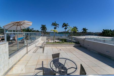 Studio para alugar com 30m², 1 quarto e sem vaga Studio para alugar com 30m², 1 quarto e sem vagaÁrea comum - Piscina