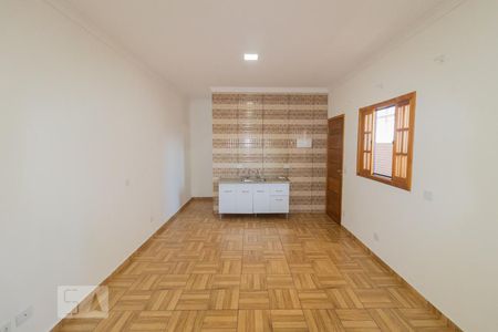 Kitnet de casa para alugar com 1 quarto, 35m² em Lauzane Paulista, São Paulo