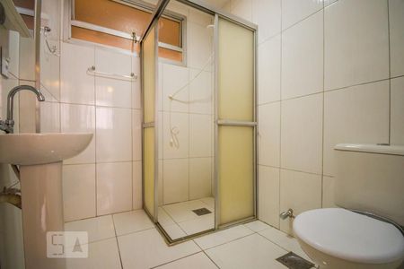 Banheiro de apartamento para alugar com 1 quarto, 44m² em Vila Itapura, Campinas