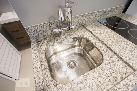 Detalhe Cozinha de kitnet/studio para alugar com 1 quarto, 25m² em Jardim Aeroporto, São Paulo