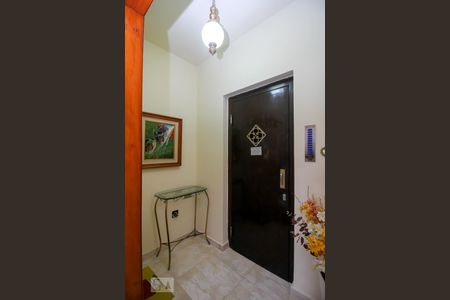 Apartamento à venda com 73m², 2 quartos e sem vagaHall de Entrada