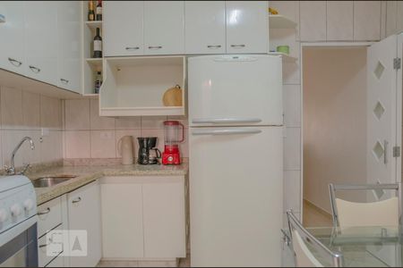 Cozinha de casa à venda com 2 quartos, 98m² em Jardim Cachoeira, São Paulo