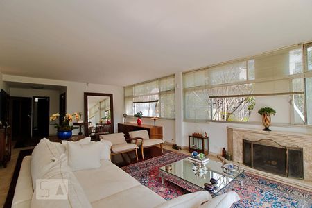 Sala de casa para alugar com 3 quartos, 550m² em Jardim Guedala, São Paulo