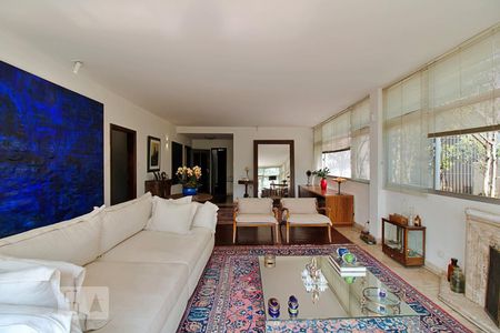 Sala de casa para alugar com 3 quartos, 550m² em Jardim Guedala, São Paulo