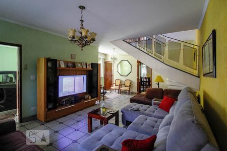 Sala de casa à venda com 3 quartos, 150m² em Vila Galvao, Guarulhos