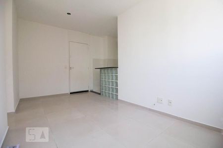 Sala de apartamento à venda com 2 quartos, 55m² em Vargem Pequena, Rio de Janeiro