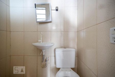 Banheiro de casa para alugar com 1 quarto, 60m² em Jardim Peri, São Paulo