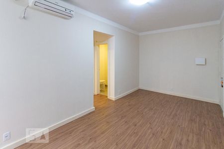 Quarto Sala de kitnet/studio para alugar com 1 quarto, 36m² em Farroupilha, Porto Alegre