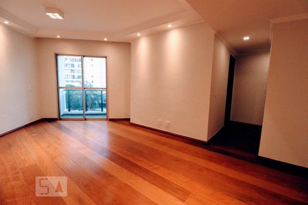 Sala de apartamento à venda com 3 quartos, 80m² em Vila Dom Pedro I, São Paulo