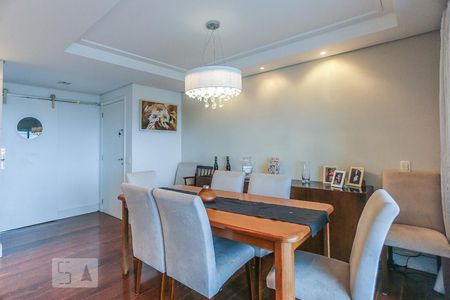 Sala de Estar de apartamento à venda com 4 quartos, 134m² em Jardim Olympia, São Paulo