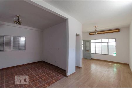 Sala de casa à venda com 3 quartos, 140m² em Vila Domitila, São Paulo