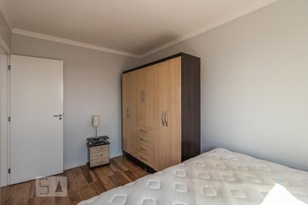 Quarto 1 de apartamento para alugar com 2 quartos, 56m² em Jardim Maria Helena, Barueri