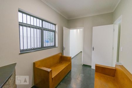 Sala de Estar de casa para alugar com 4 quartos, 250m² em Parque Nova Campinas, Campinas