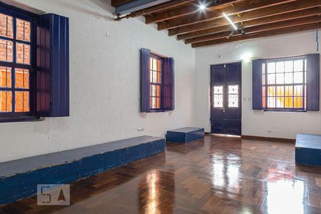 Sala  de casa à venda com 2 quartos, 180m² em Bela Vista, São Paulo
