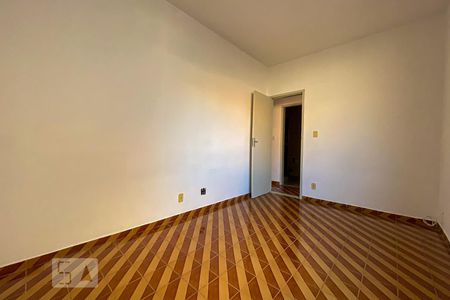 Quarto 1 de apartamento para alugar com 2 quartos, 59m² em Cordovil, Rio de Janeiro