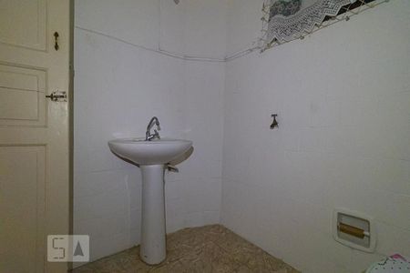 Banheiro de apartamento para alugar com 1 quarto, 25m² em Bela Vista, São Paulo