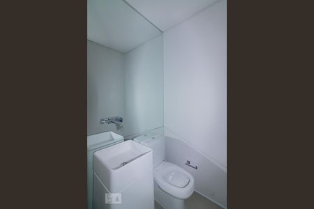 Lavabo de kitnet/studio à venda com 1 quarto, 72m² em Itaim Bibi, São Paulo