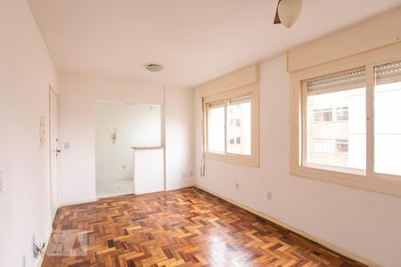 Sala/Quarto de apartamento à venda com 1 quarto, 28m² em Centro Histórico, Porto Alegre