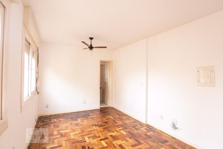 Sala/Quarto de apartamento à venda com 1 quarto, 28m² em Centro Histórico, Porto Alegre