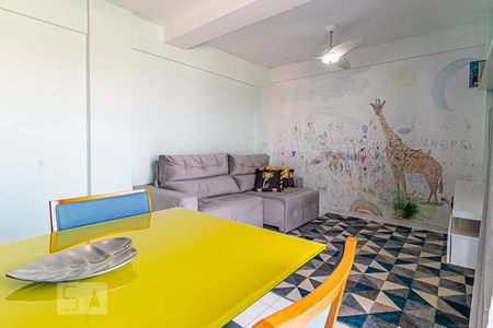 Sala de apartamento à venda com 2 quartos, 62m² em Curicica, Rio de Janeiro