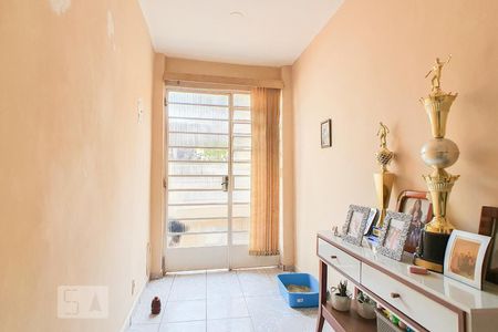 Sala  de casa à venda com 4 quartos, 200m² em Vila Salete, São Paulo