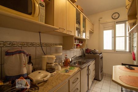 Cozinha de apartamento à venda com 2 quartos, 50m² em Humaitá, Porto Alegre