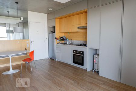 Cozinha de apartamento para alugar com 2 quartos, 72m² em Vila Madalena, São Paulo