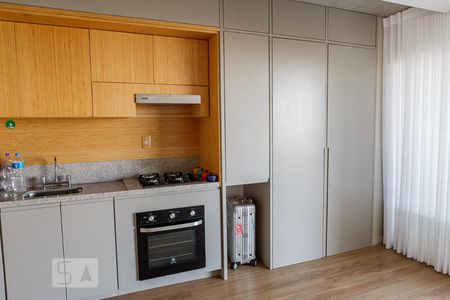 Cozinha de apartamento para alugar com 2 quartos, 72m² em Vila Madalena, São Paulo