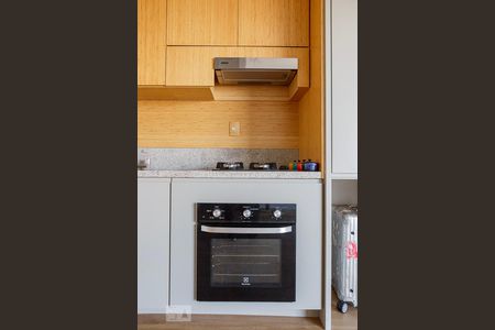 Cozinha de apartamento para alugar com 2 quartos, 72m² em Vila Madalena, São Paulo