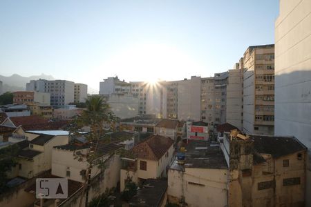 Quarto 1 Vista de apartamento para alugar com 3 quartos, 75m² em Tijuca, Rio de Janeiro